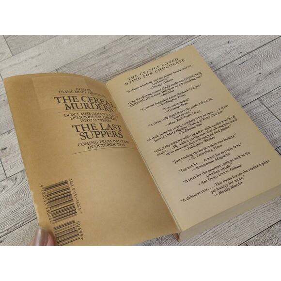 Dying for Chocolate by Diane Mott Davidson SIGNED Goldy Culinary Mystery PB - Picture 3 of 13